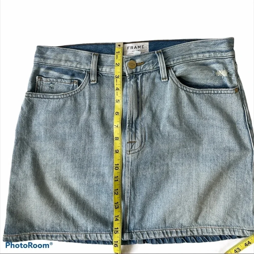 Frame Le Mini Ryde Wash Distressed Denim Skirt